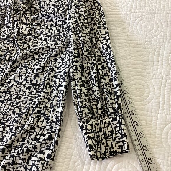 Kate Spade Reade Tie Neck Patterned Blouse in Black/White Size 6 - Picture 9 of 16